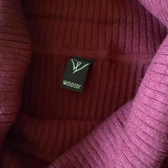 NWOT Windsor Sz S off the shoulder bodysuit - Picture 2 of 4